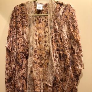 BCBG kimono